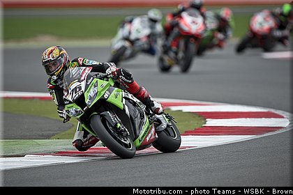 superbike_baz_017_wsbk_2013_angleterre_silverstone.jpg