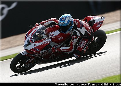superbike_checa_007_wsbk_2013_angleterre_silverstone.jpg