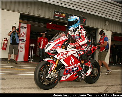 superbike_checa_009_wsbk_2013_angleterre_silverstone.jpg