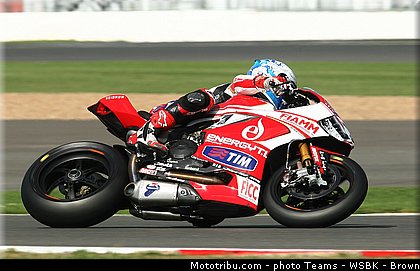 superbike_checa_013_wsbk_2013_angleterre_silverstone.jpg
