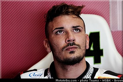 superbike_giugliano_002_wsbk_2013_angleterre_silverstone.jpg