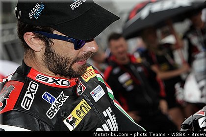 superbike_guintoli_003_wsbk_2013_angleterre_silverstone.jpg