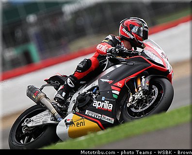 superbike_guintoli_005_wsbk_2013_angleterre_silverstone.jpg