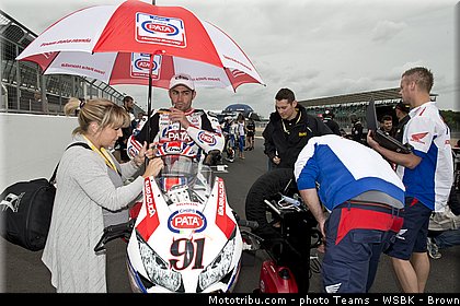 superbike_haslam_018_wsbk_2013_angleterre_silverstone.jpg