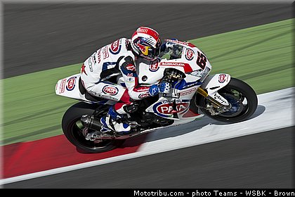superbike_rea_004_wsbk_2013_angleterre_silverstone.jpg