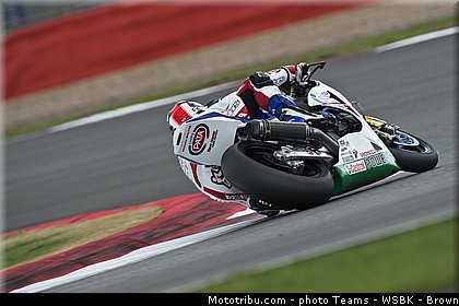superbike_rea_009_wsbk_2013_angleterre_silverstone.jpg
