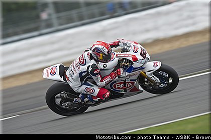 superbike_rea_012_wsbk_2013_angleterre_silverstone.jpg