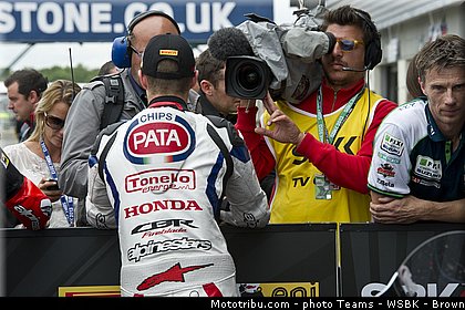 superbike_rea_023_wsbk_2013_angleterre_silverstone.jpg