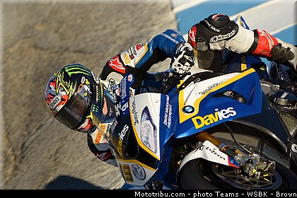 davies_003_wsbk_2013_usa_laguna_seca.jpg