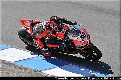 guintoli_003_wsbk_2013_usa_laguna_seca.jpg