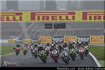 1000_superstock_003_france_magny_cours_2013.jpg