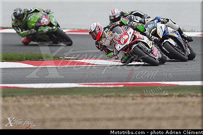 1000_superstock_007_france_magny_cours_2013.jpg