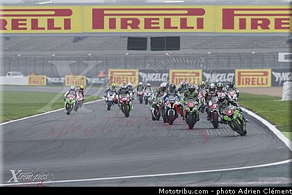 1000_superstock_010_france_magny_cours_2013.jpg