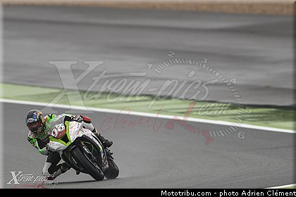1000_superstock_butti_001_france_magny_cours_2013.jpg