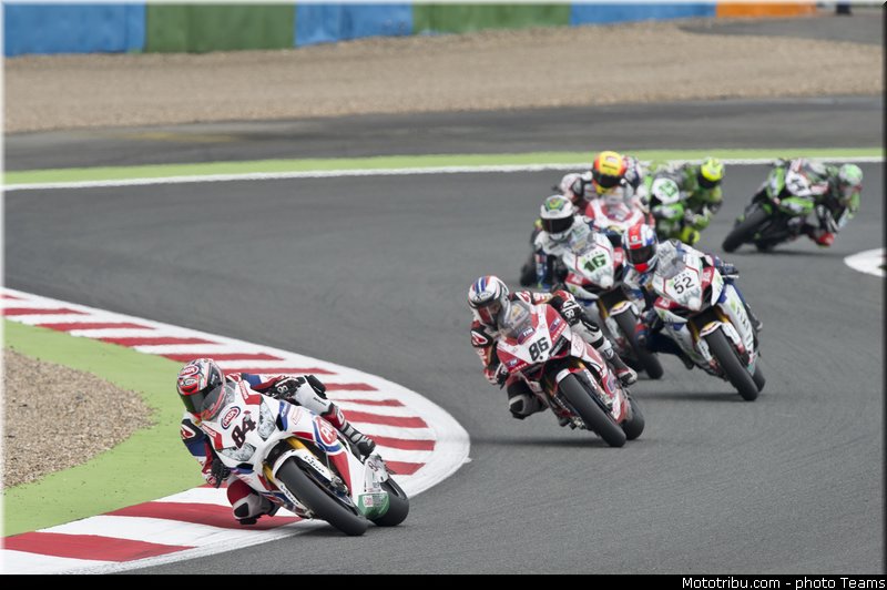 superbike_019_france_magny_cours_2013