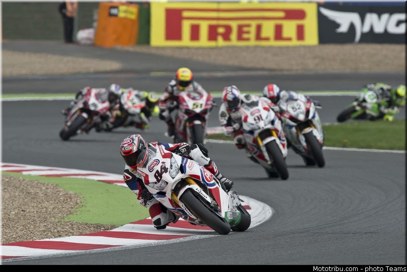 superbike_021_france_magny_cours_2013