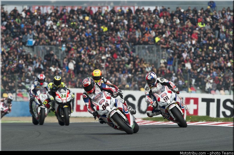 superbike_025_france_magny_cours_2013