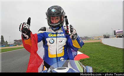 1000_superstock_barrier_003_france_magny_cours_2013.jpg