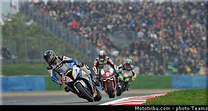 1000_superstock_barrier_004_france_magny_cours_2013.jpg