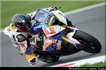 1000_superstock_barrier_005_france_magny_cours_2013.jpg
