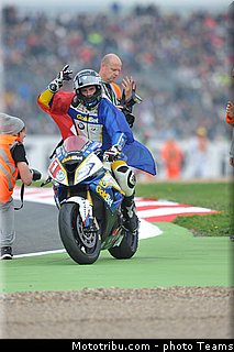 1000_superstock_barrier_009_france_magny_cours_2013.jpg