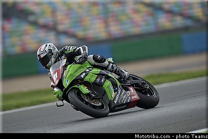 1000_superstock_guarnoni_002_france_magny_cours_2013.jpg