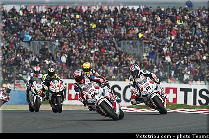 superbike_025_france_magny_cours_2013.jpg