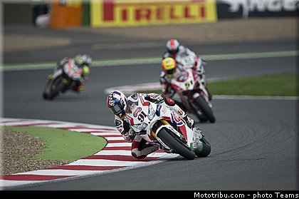 superbike_haslam_007_france_magny_cours_2013.jpg