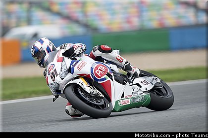 superbike_haslam_013_france_magny_cours_2013.jpg
