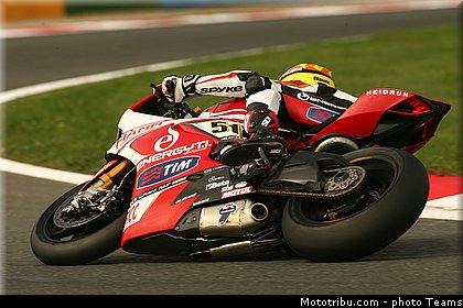 superbike_pirro_008_france_magny_cours_2013.jpg