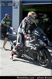 loris_baz_08_wsbk_2013_test_jerez_octobre.jpg