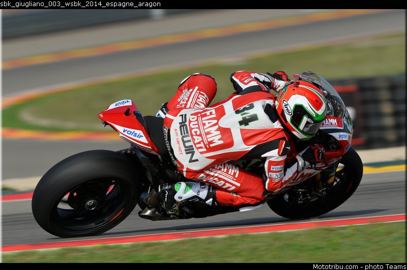 sbk_giugliano_003_wsbk_2014_espagne_aragon