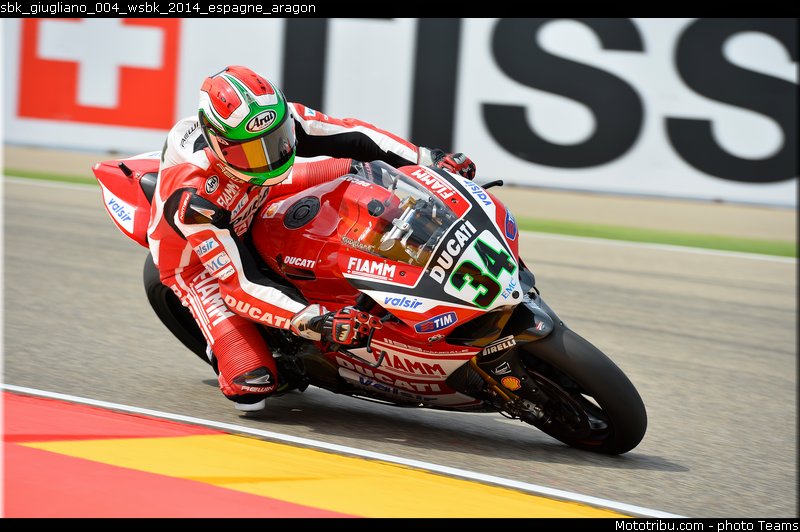 sbk_giugliano_004_wsbk_2014_espagne_aragon
