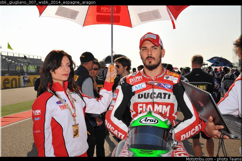sbk_giugliano_007_wsbk_2014_espagne_aragon