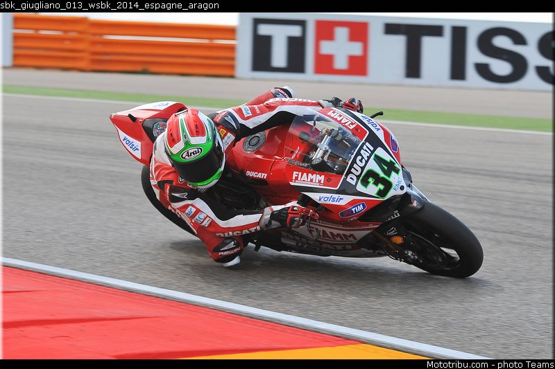 sbk_giugliano_013_wsbk_2014_espagne_aragon