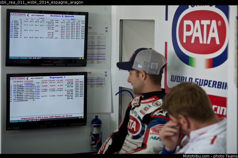 sbk_rea_011_wsbk_2014_espagne_aragon
