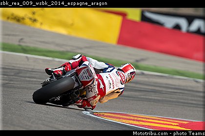 sbk_rea_009_wsbk_2014_espagne_aragon.jpg