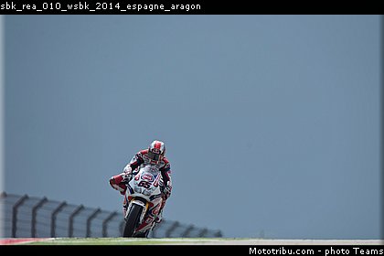 sbk_rea_010_wsbk_2014_espagne_aragon.jpg