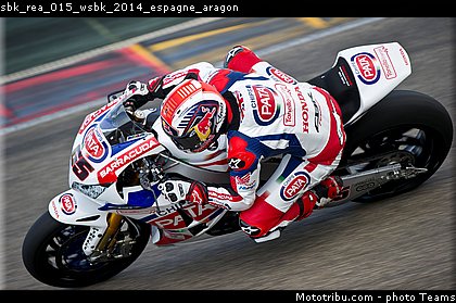 sbk_rea_015_wsbk_2014_espagne_aragon.jpg