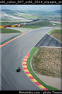 sbk_sykes_007_wsbk_2014_espagne_aragon.jpg