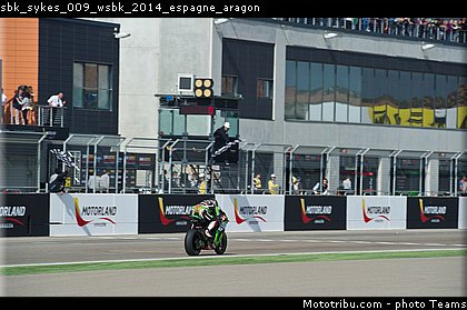 sbk_sykes_009_wsbk_2014_espagne_aragon.jpg