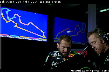 sbk_sykes_014_wsbk_2014_espagne_aragon.jpg