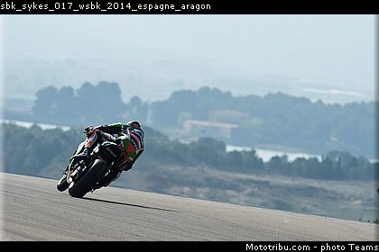 sbk_sykes_017_wsbk_2014_espagne_aragon.jpg