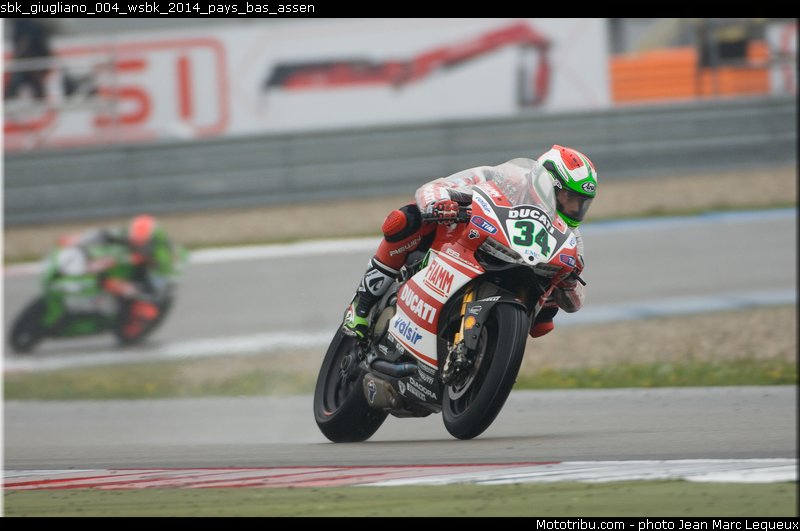 sbk_giugliano_004_wsbk_2014_pays_bas_assen