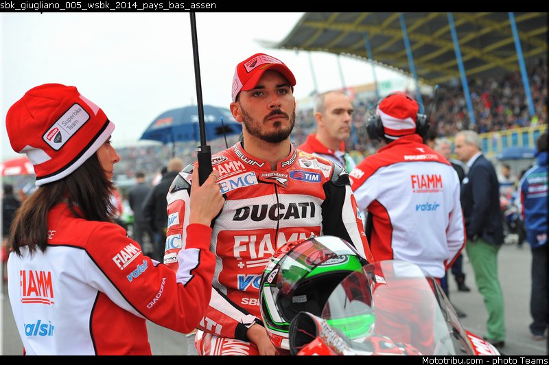 sbk_giugliano_005_wsbk_2014_pays_bas_assen