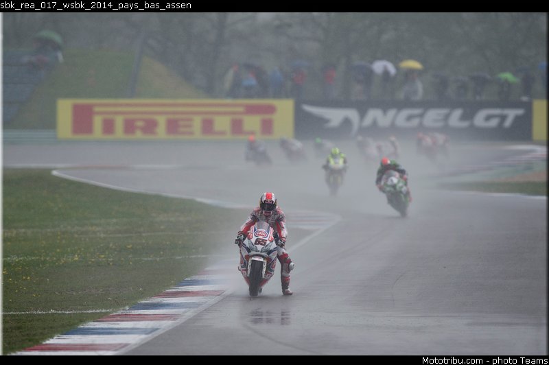 sbk_rea_017_wsbk_2014_pays_bas_assen