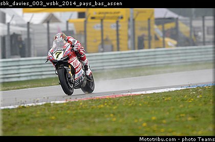 sbk_davies_003_wsbk_2014_pays_bas_assen.jpg