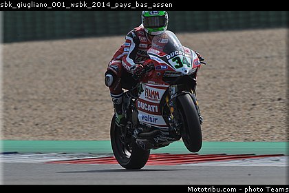 sbk_giugliano_001_wsbk_2014_pays_bas_assen.jpg