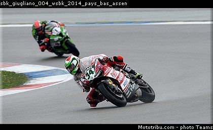 sbk_giugliano_004_wsbk_2014_pays_bas_assen.jpg