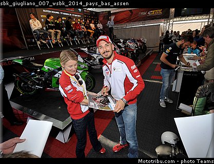 sbk_giugliano_007_wsbk_2014_pays_bas_assen.jpg